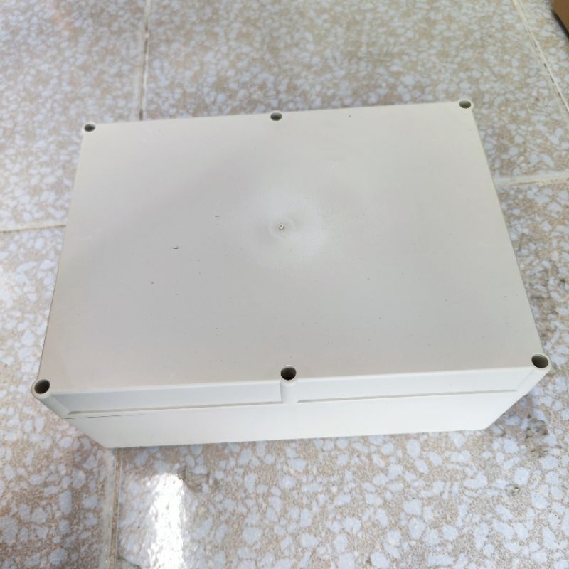 Hộp nhựa ABS 270x200x110 chống nước, lắp được 8 cell 46160