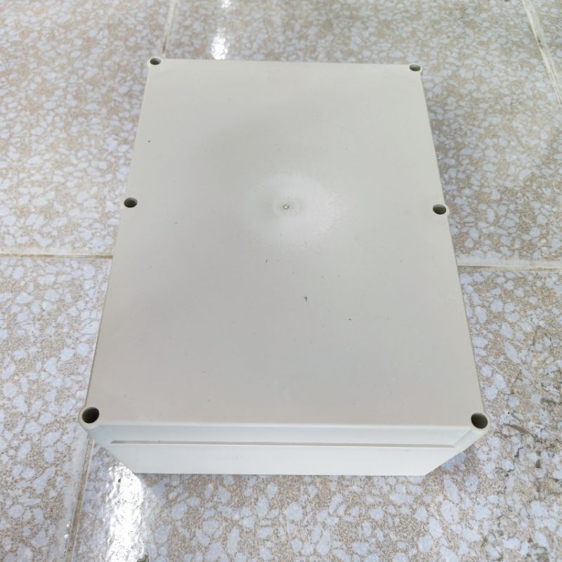 Hộp nhựa ABS 270x200x110 chống nước, lắp được 8 cell 46160