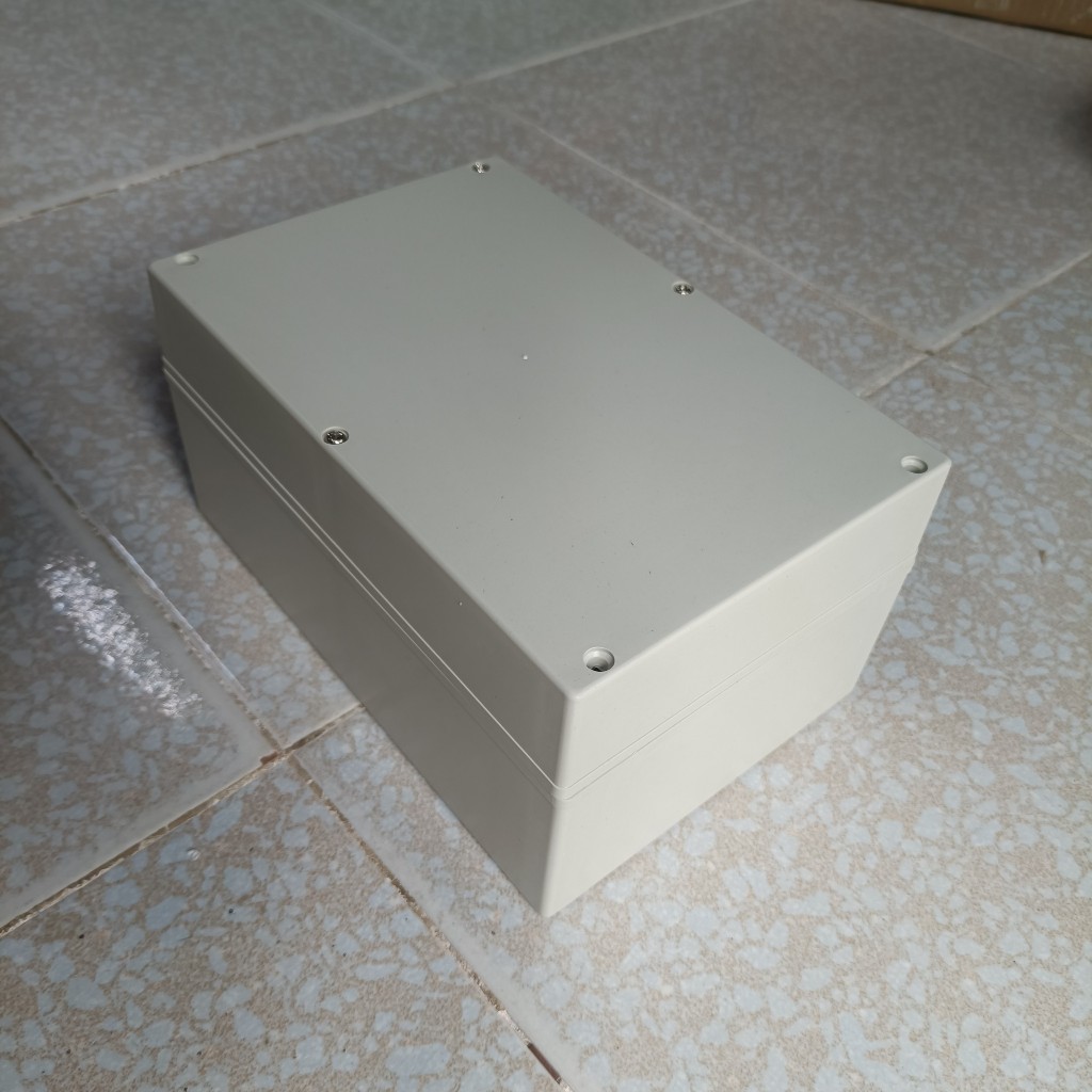 Hộp Nhựa 240x160x120mm, lắp vừa 12 cell 33140, lắp vừa 3 cell 46160 (chống nước IP65)