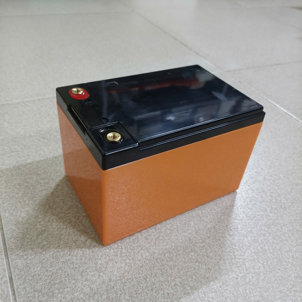Vỏ lắp được 12 cell 32650, kích thước Acquy xe điện 12V 12Ah