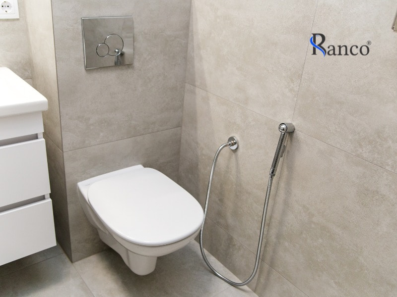 voi-xit-bi-ri-nuoc-tai-giap-tuong