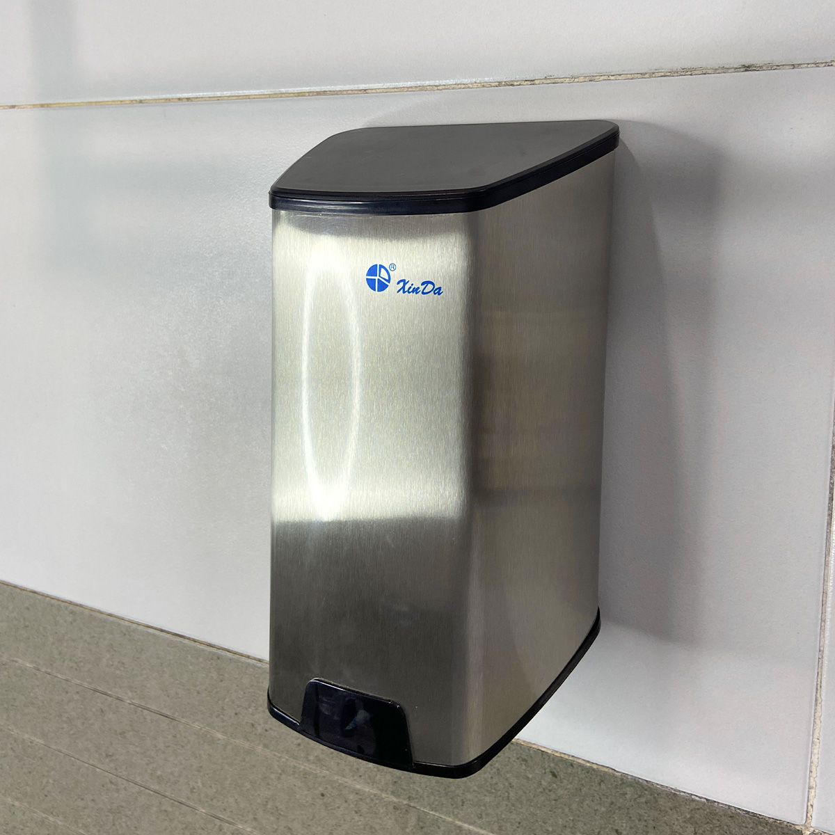 Hộp Đựng Dung Dịch Sát Khuẩn 800ml ZYQ-100K