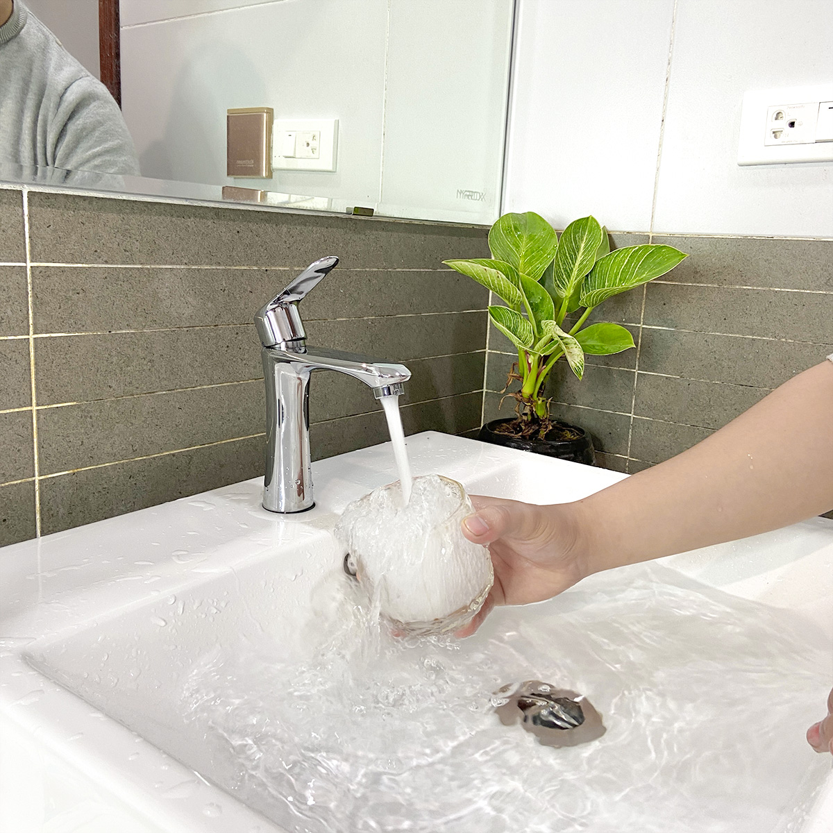 Vòi chậu lavabo một đường lạnh RC-7061