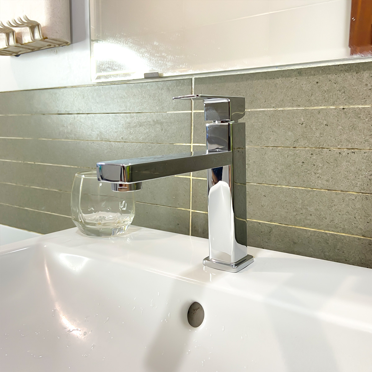 Vòi chậu lavabo một đường lạnh RC-7050