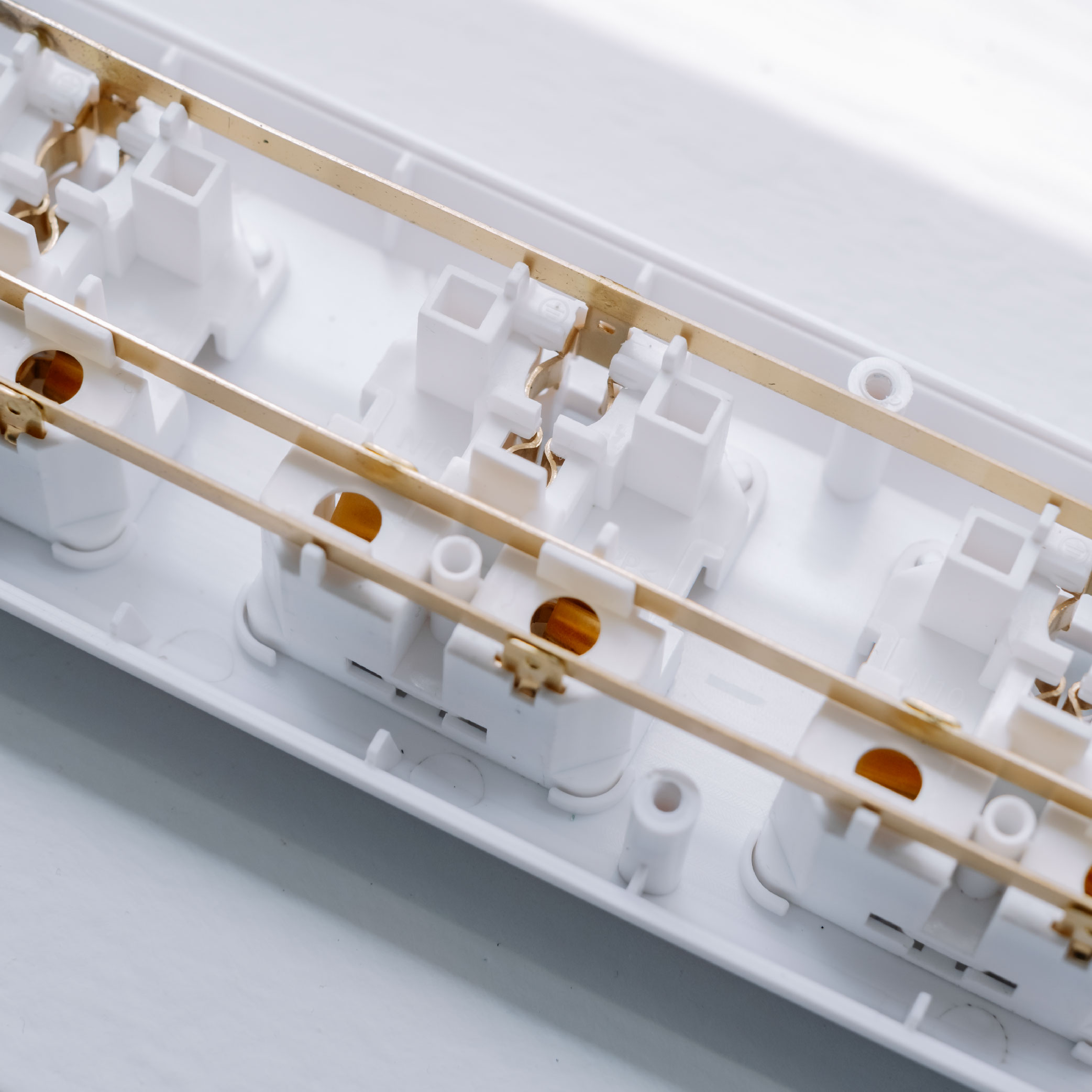 Ổ cắm điện đa năng Upgen T2 PRO