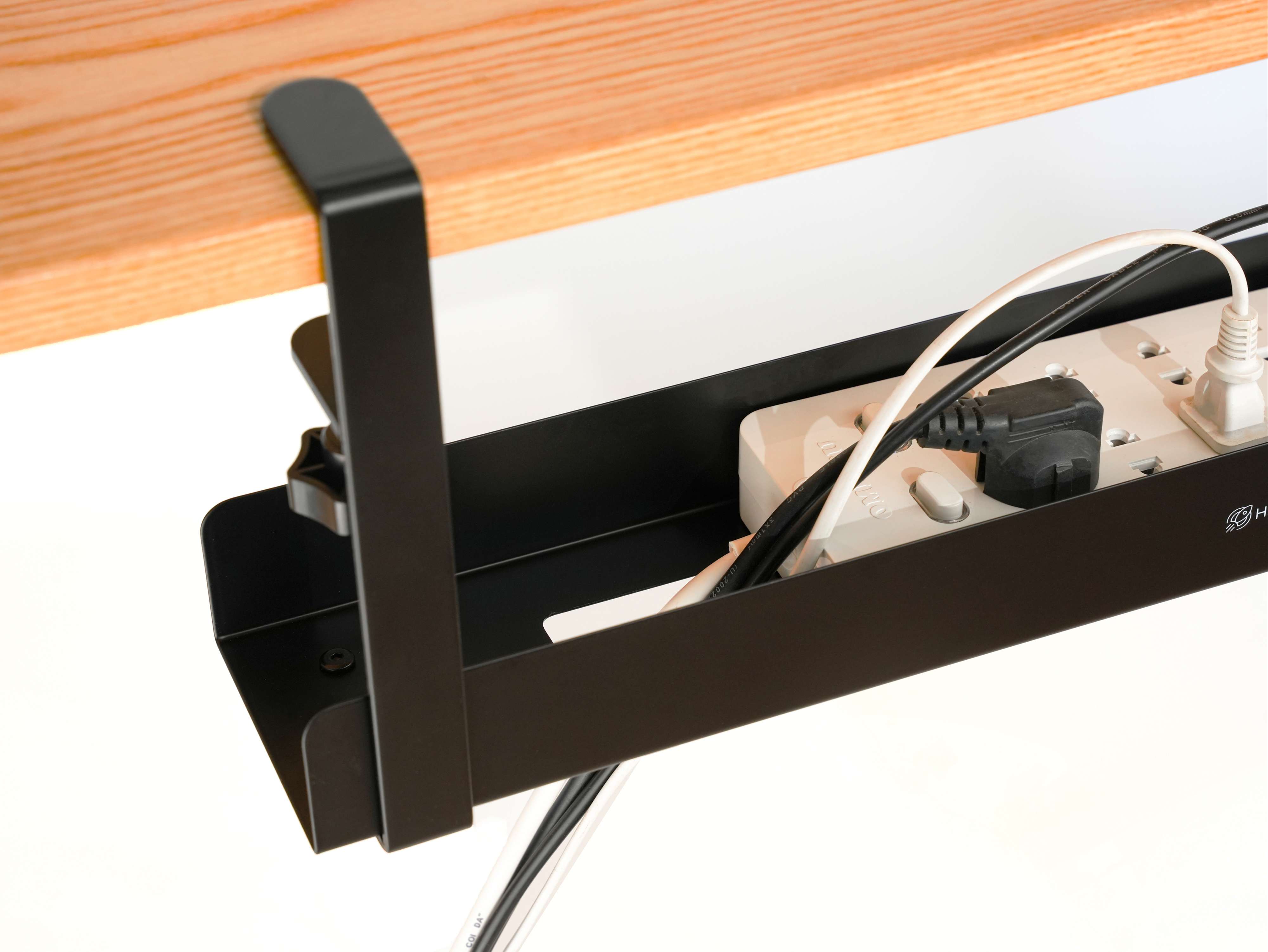 Khay đi dây kẹp bàn HyperWork CM-01