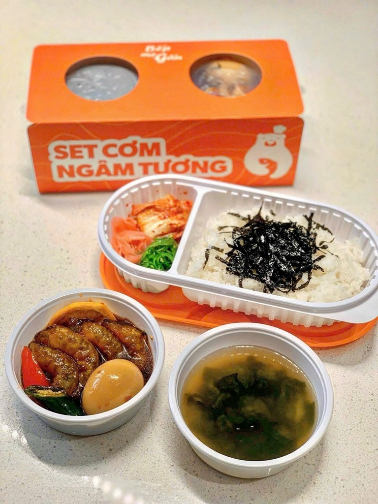 Set 4 :  cơm tôm + trứng ngâm tương