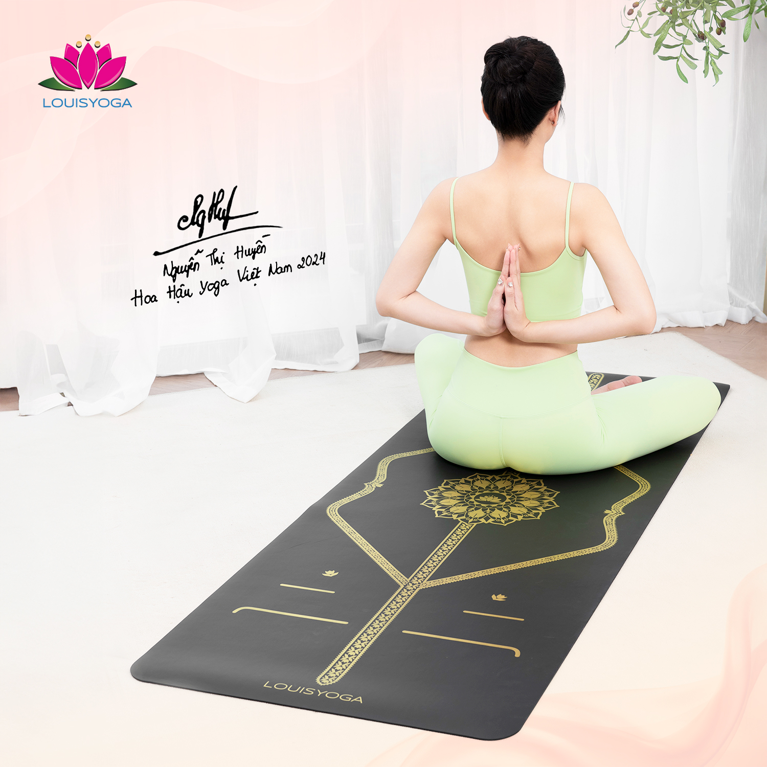 Khóa học Yoga cùng Louis Yoga