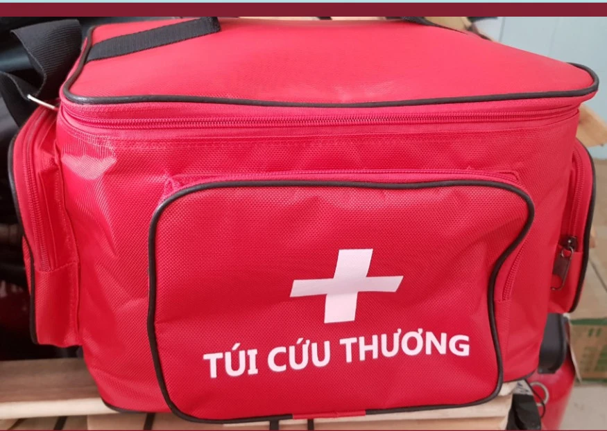 Hình ảnh túi sơ cứu loại A, B, C - Túi sơ cứu loại A, B, C màu đỏ