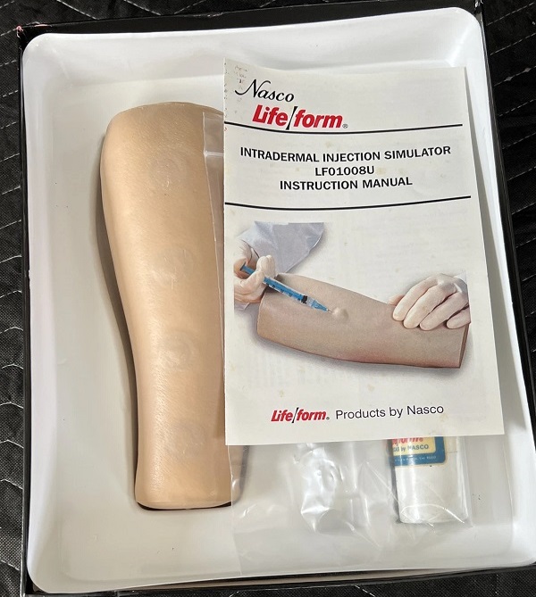 MÔ HÌNH CẲNG TAY TIÊM TRONG DA LF01008U (NASCO – MỸ)