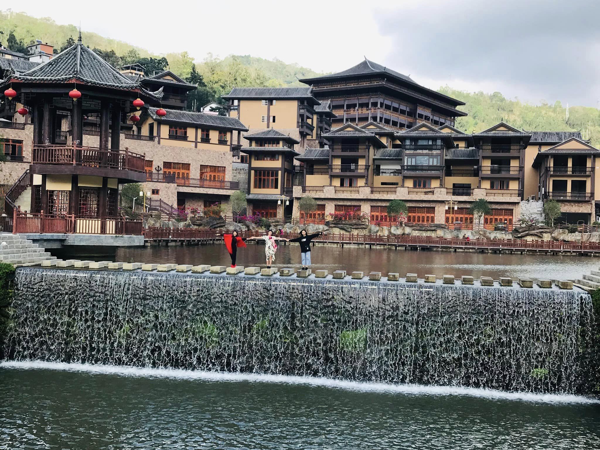 HÀ NỘI - BÌNH BIÊN - KIẾN THỦ - KHAI VIỄN - MÔNG TỰ (TRUNG QUỐC)