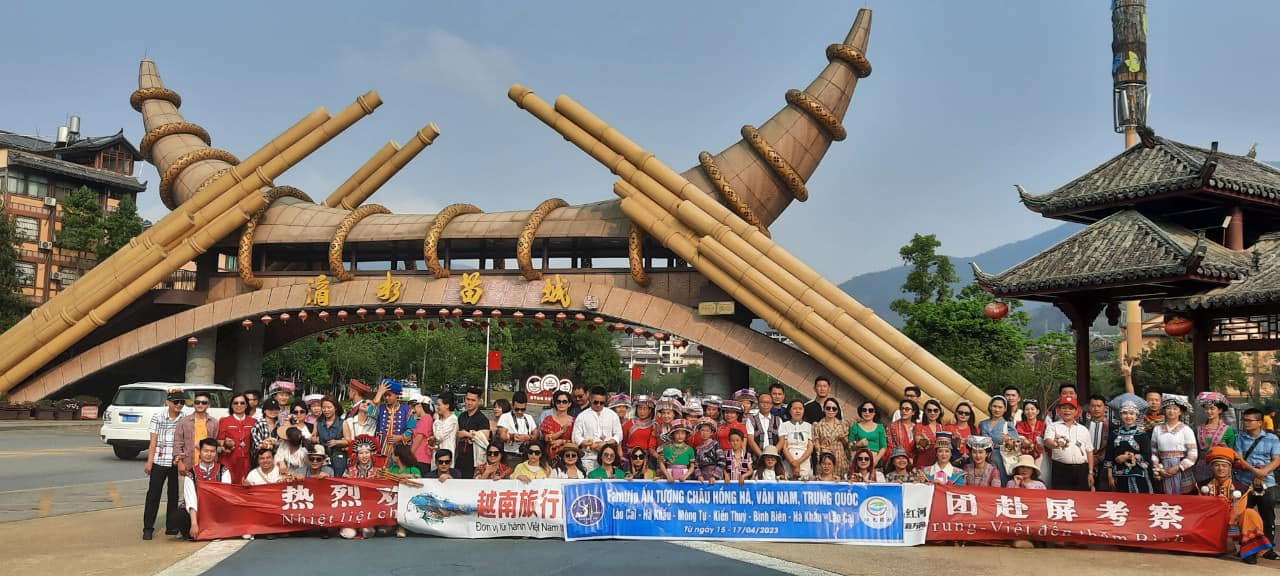 HÀ NỘI - BÌNH BIÊN - KIẾN THỦ - KHAI VIỄN - MÔNG TỰ (TRUNG QUỐC)