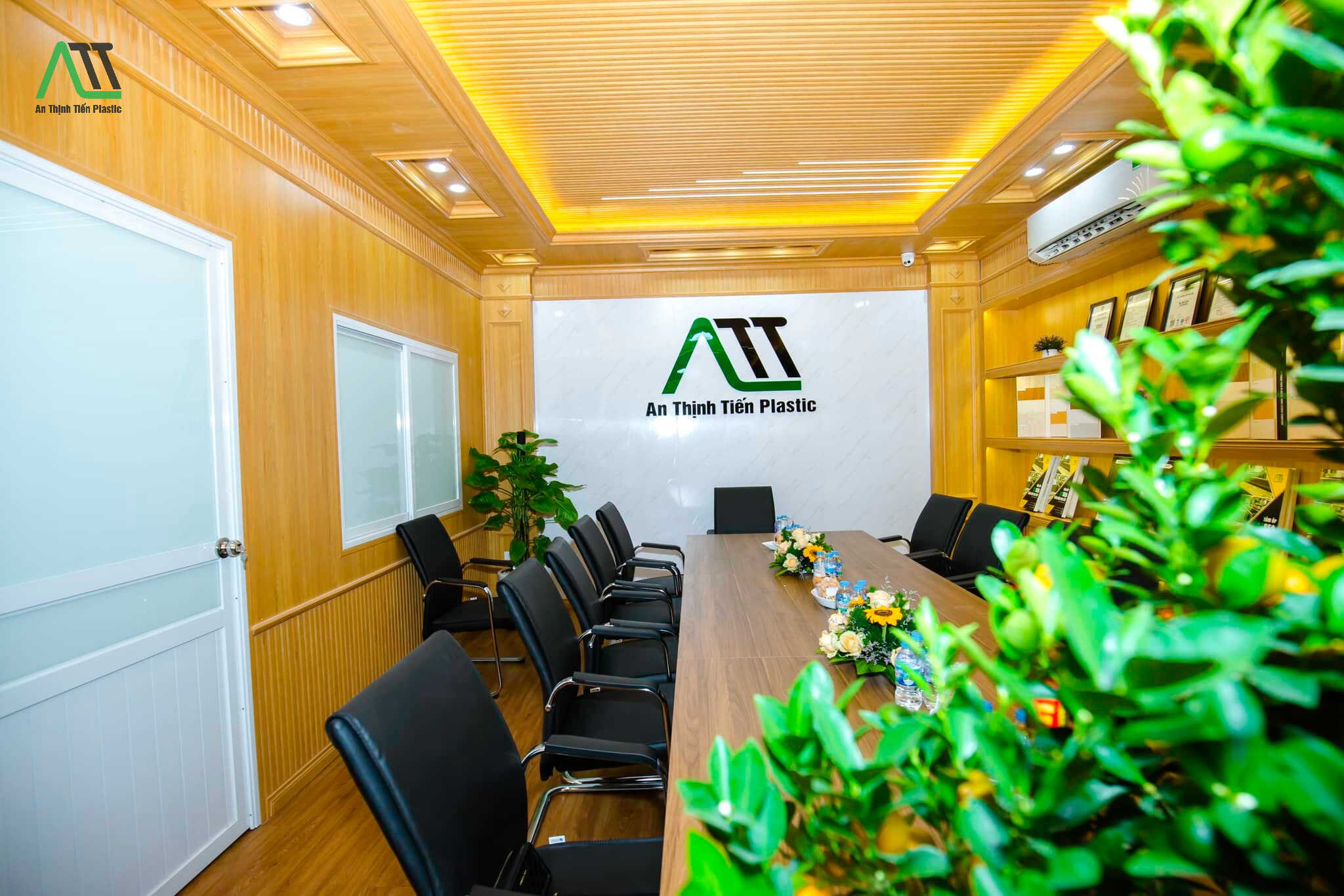 bảng màu tấm nhựa nano