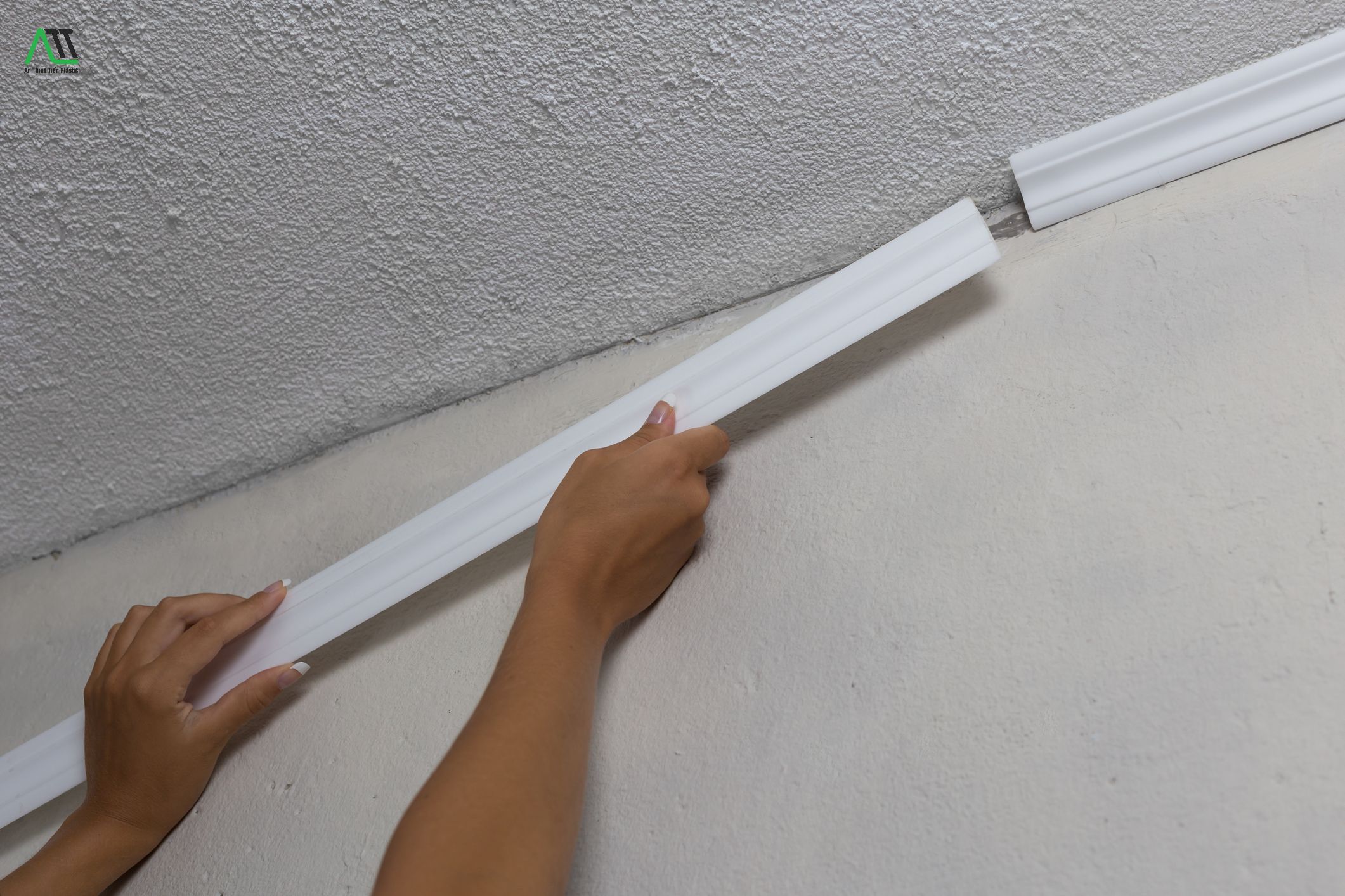 Cách thi công phào chỉ nhựa PU và phào chỉ PS chuẩn xác