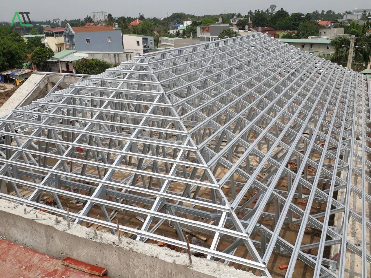 khung xương trong thi công tấm ốp trần