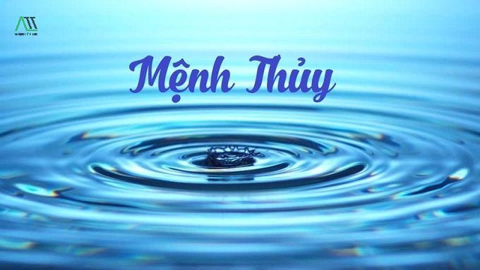 mệnh thủy ốp tường nhà màu gì