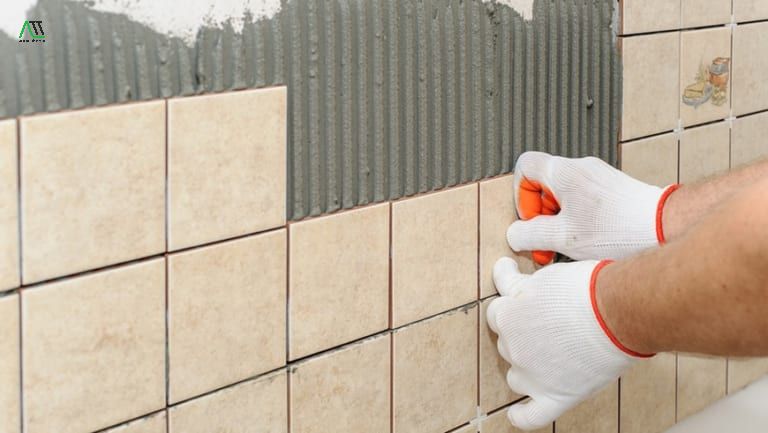 So sánh tấm nhựa ốp tường và gạch men ốp tường về mặt thẩm mỹ
