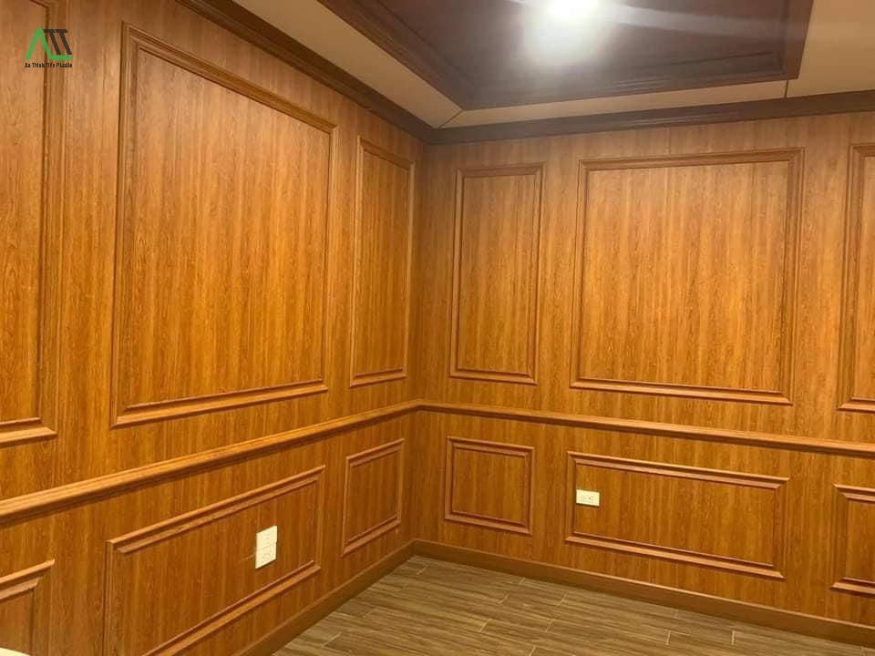 phào chỉ nhựa giả gỗ là gì