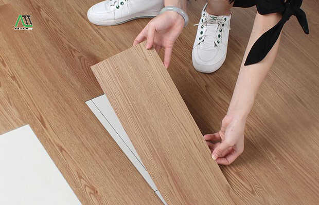 so sánh sàn nhựa pvc và spc