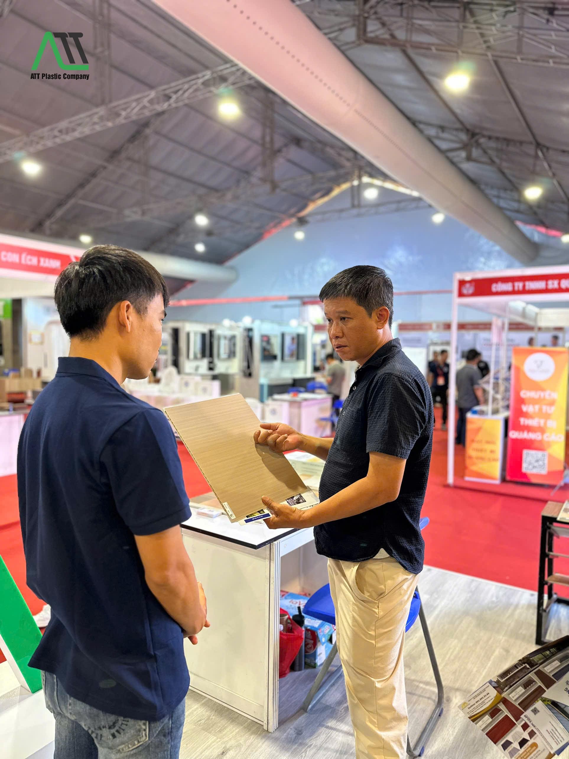 tấm nano vân gỗ
