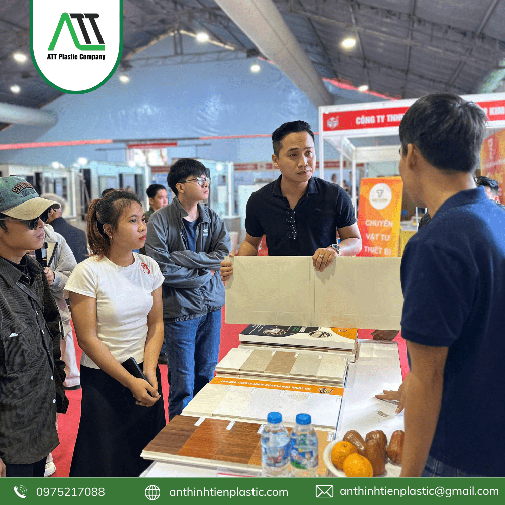 tấm nhựa ốp tường hèm khóa