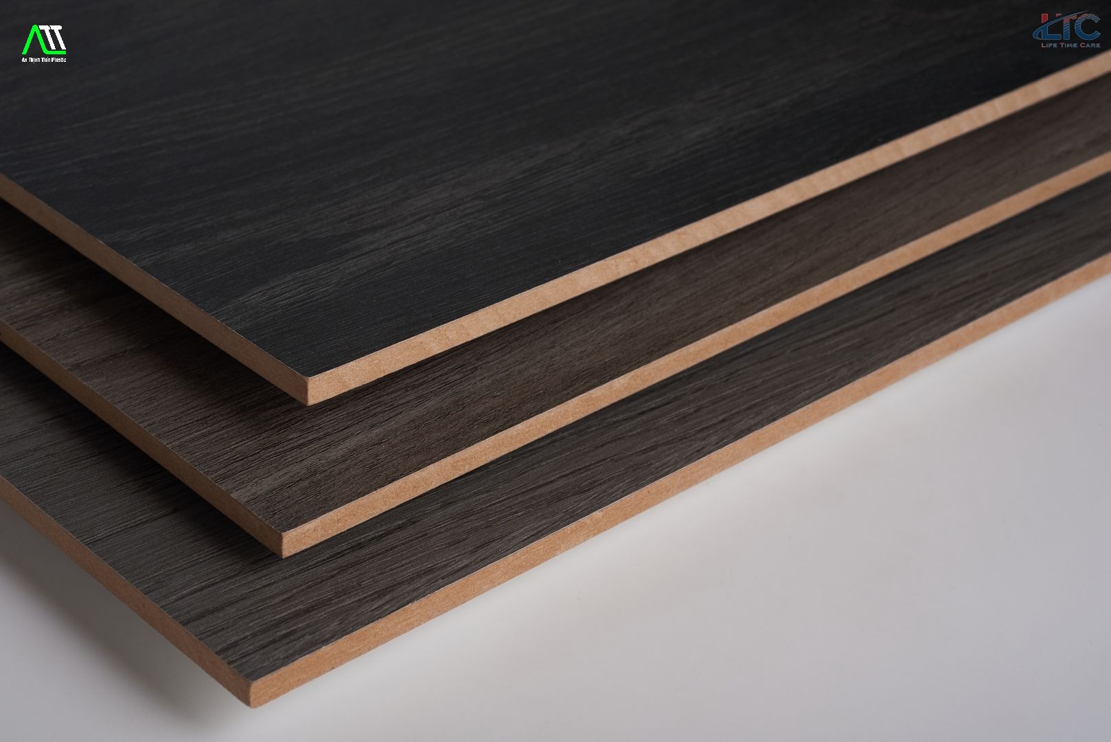 Tấm nhựa phủ melamine