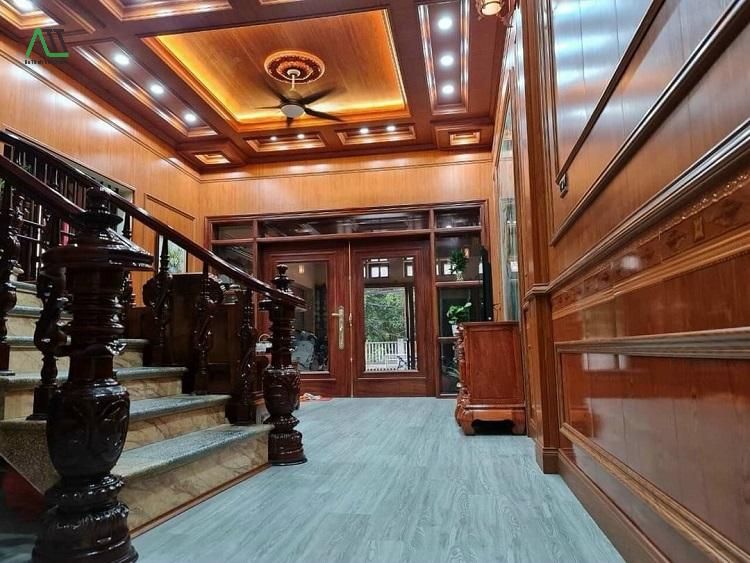 tấm ốp trần vân gỗ PVC