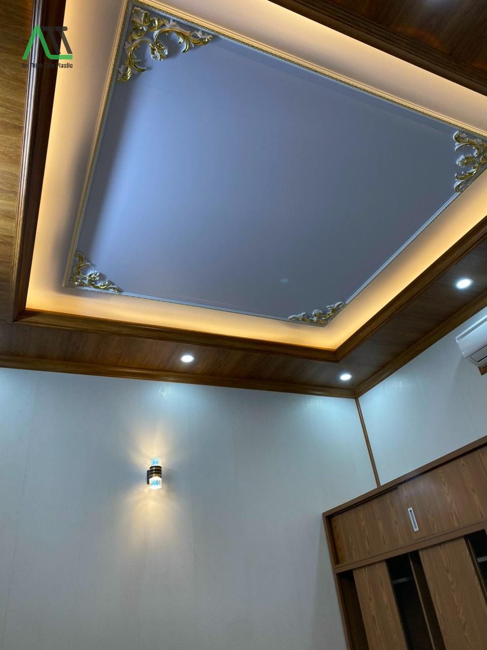 tấm ốp trần vân gỗ PVC