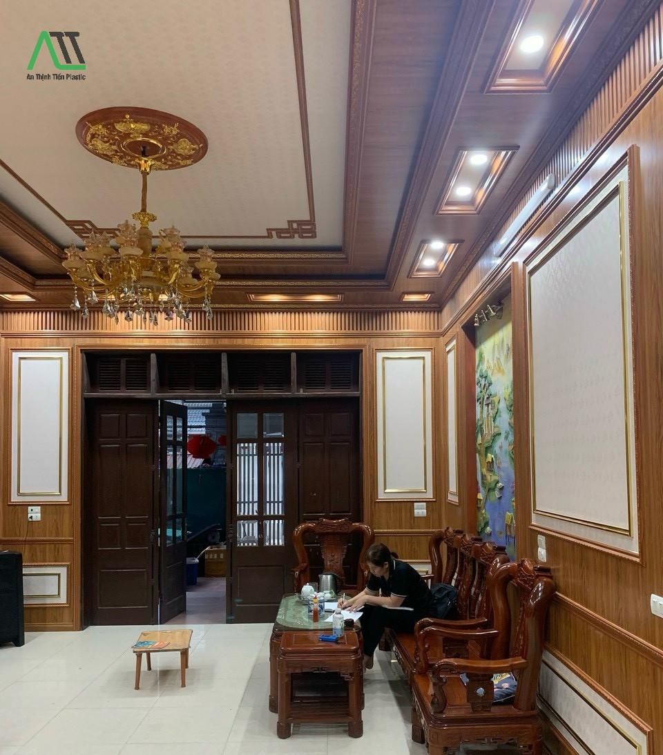 tấm ốp trần vân gỗ PVC