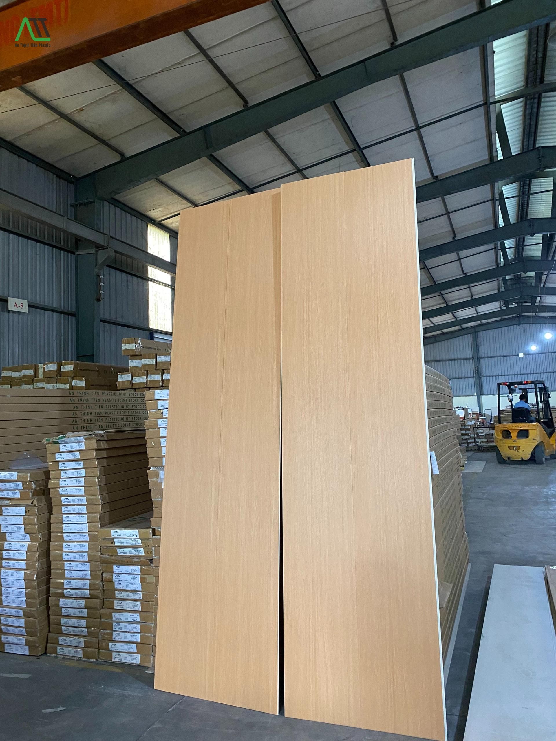 tấm ốp tường pvc nano là gì