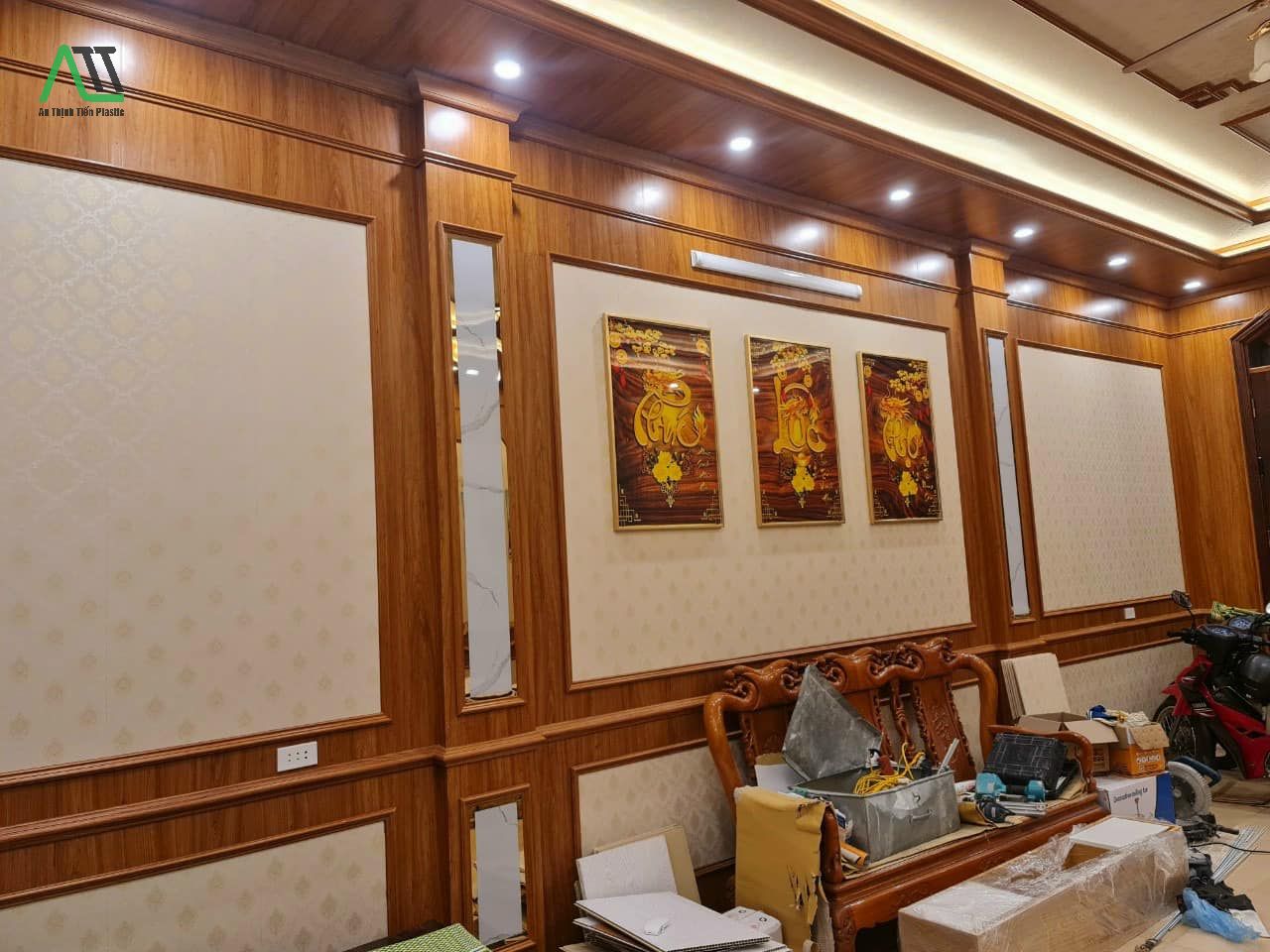 thi công tấm ốp tường giả gỗ