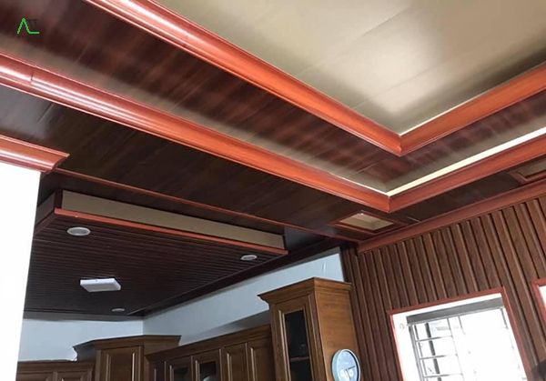 Trần nhựa giả gỗ là gì? 