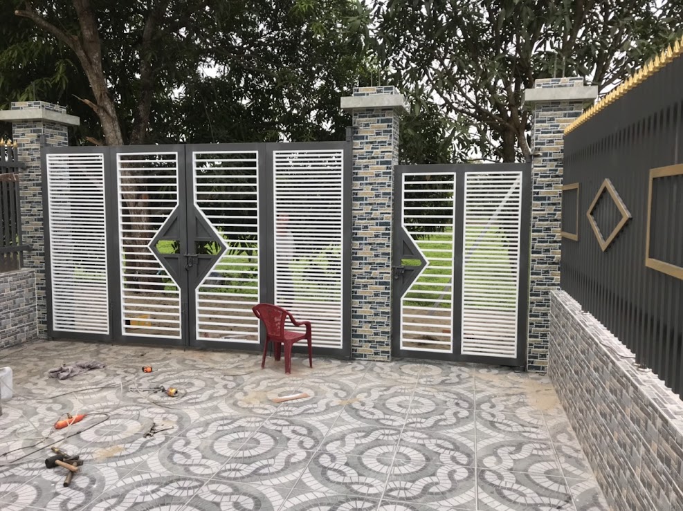 Cổng sắt