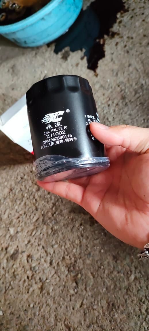 Tự thay lọc nhớt cho Xpander