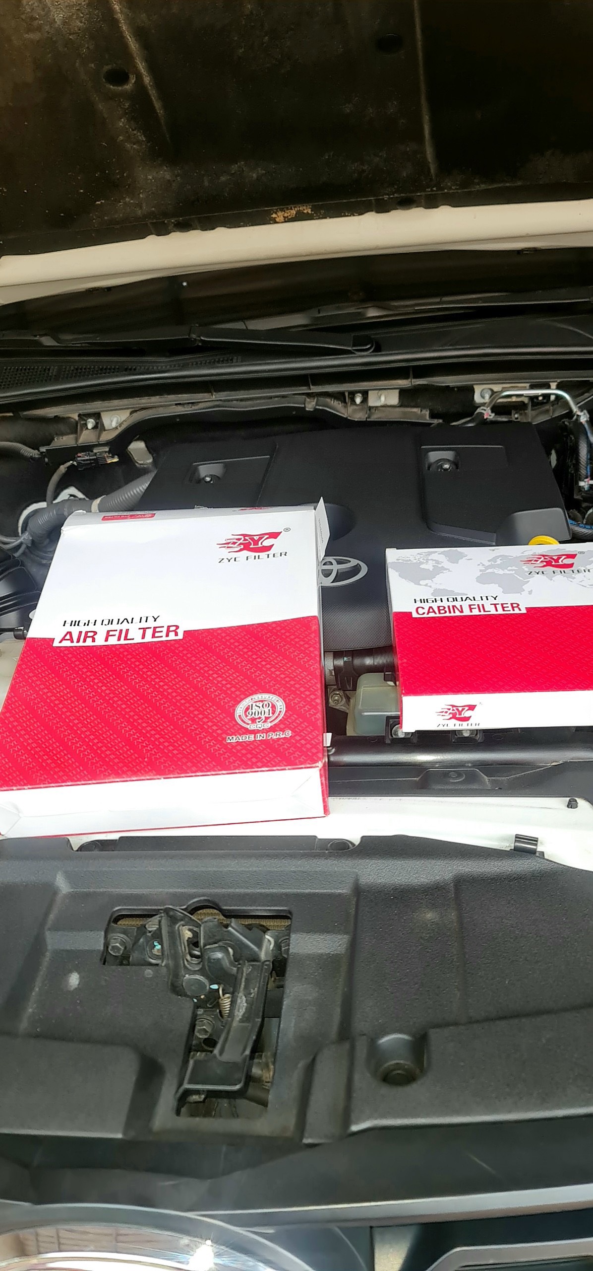 Lọc gió động cơ TOYOTA Fortuner, innova, Hilux đời 2017~ (Mã: 17801-0L040)