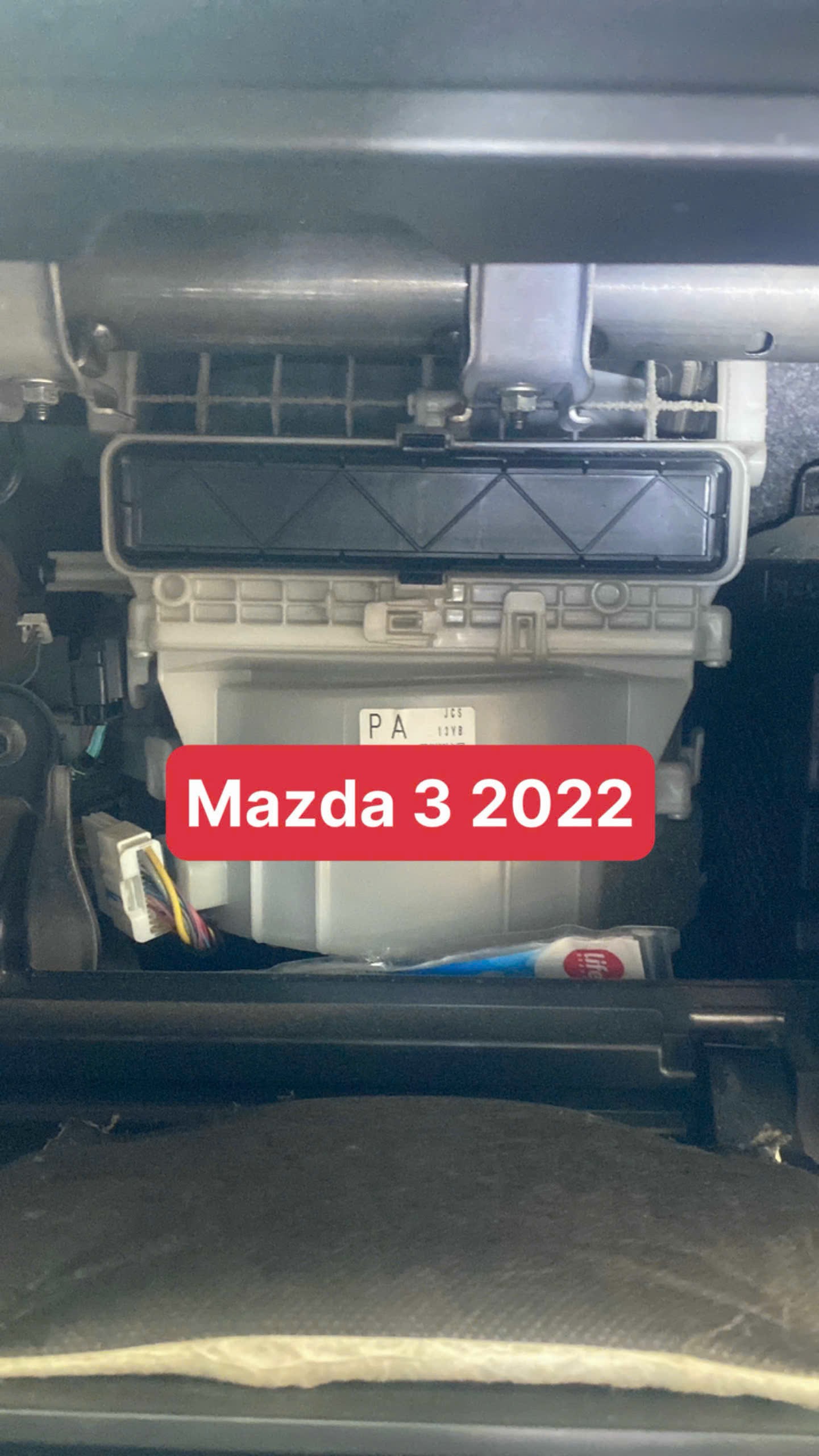 Lọc điều hòa than hoạt tính Mazda 3 đời 2020~ và Mazda CX-30 2021~ (Mã: BDGF-61-J6X-C)
