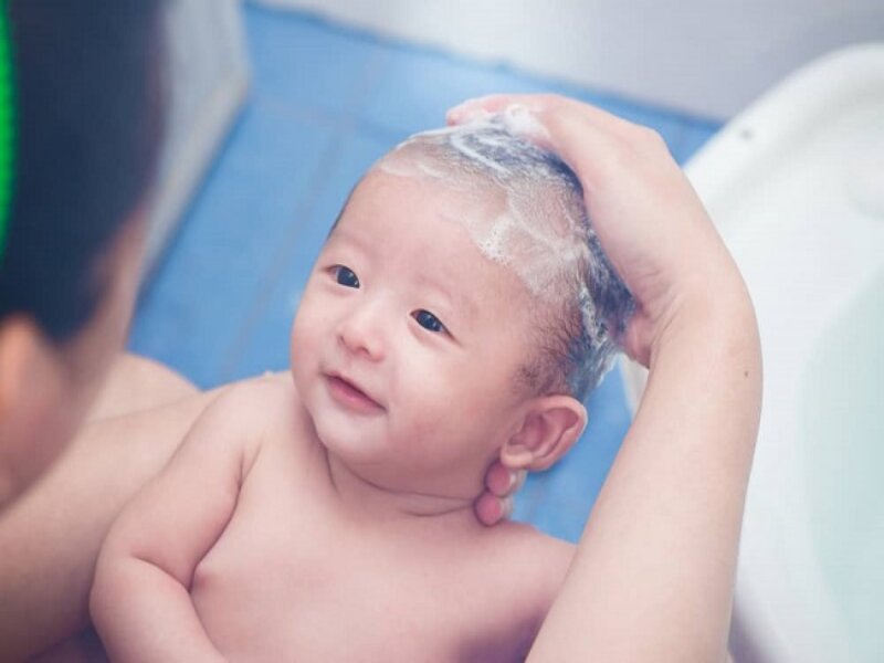 Sữa tắm cho trẻ sơ sinh