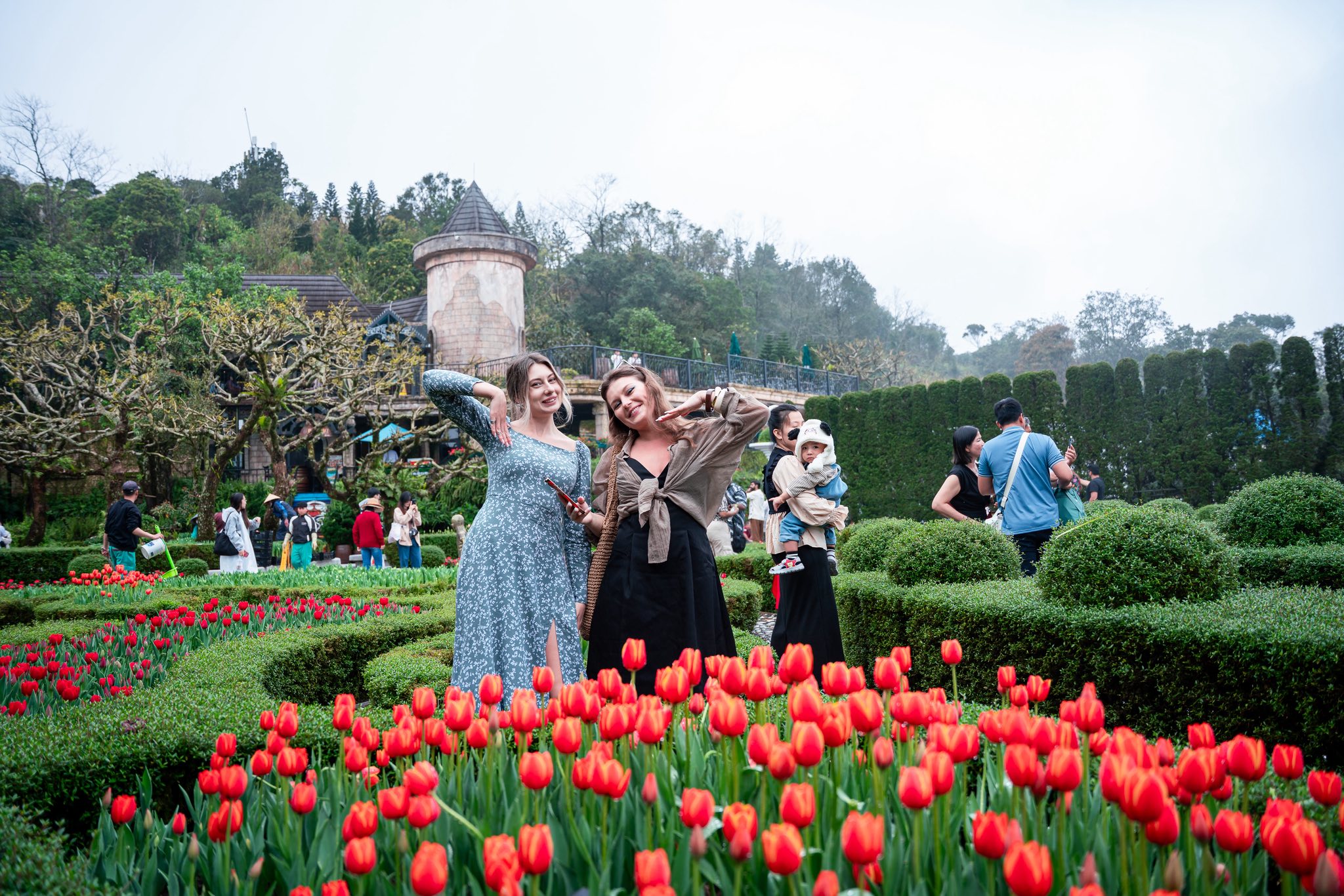 đặt vé tham quan Bà Nà Hills giá rẻ