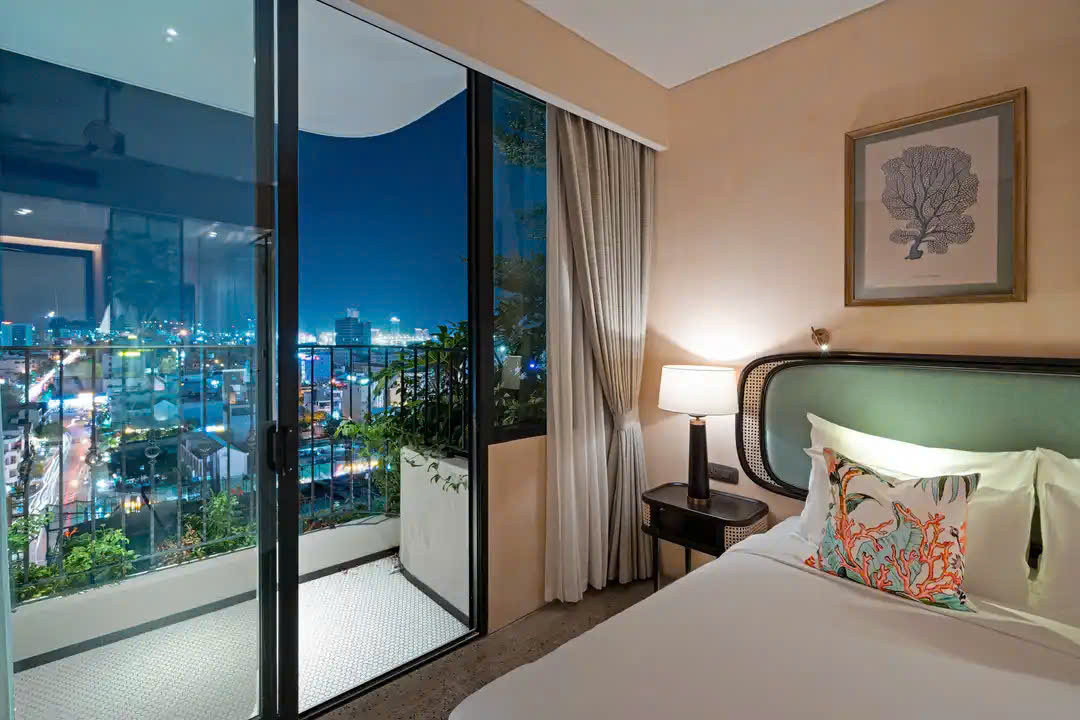 gia phong l amor boutique hotel quy nhon hang phong tong thong president suite cao cap nhat