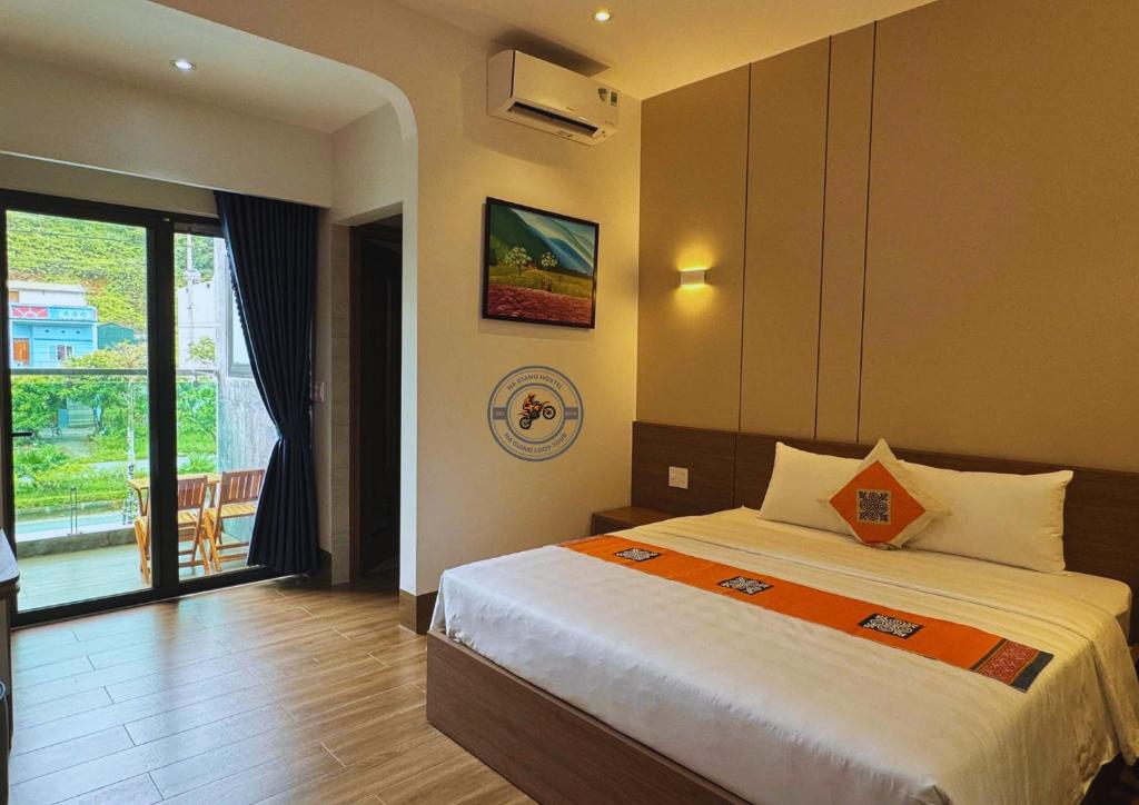 Ha Giang Hostel 3 sao giá rẻ, không khí cộng đồng, phù hợp khách Ha Giang Loop