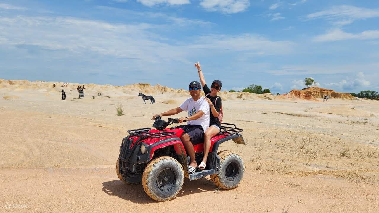 Kinh Nghiệm Du Lịch Đồi Cát Quang Phú 2026: "Sa Mạc Trắng" Giữa Lòng Di Sản