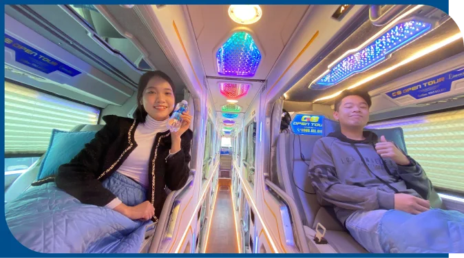 "Cabin đơn tầng 2 xe giường nằm đi Sapa của nhà xe G8 Open Tour"