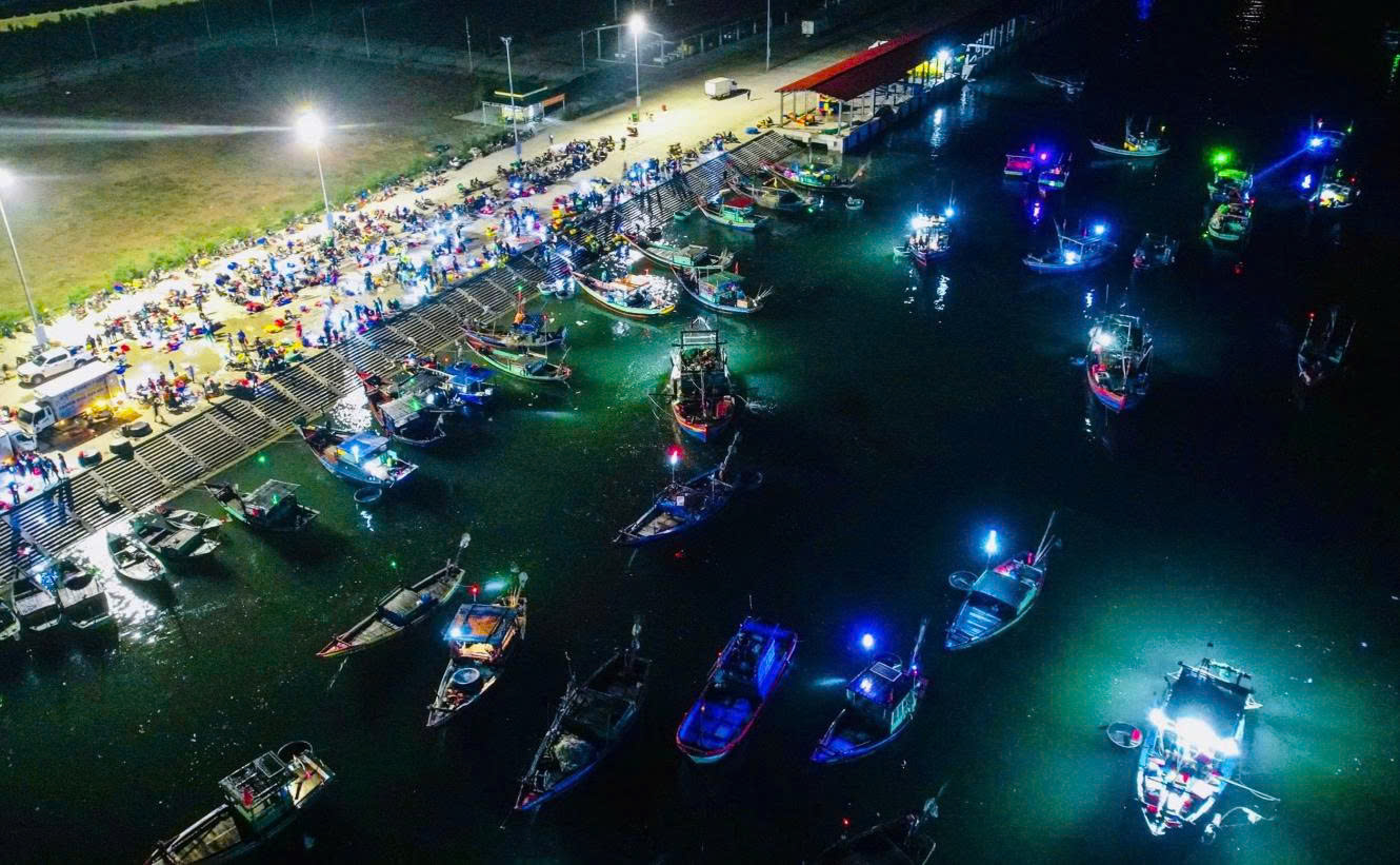 chợ cá thiên cầm