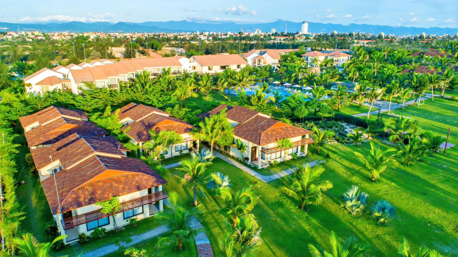Đặt phòng Celina Peninsula Resort Quảng Bình giá rẻ