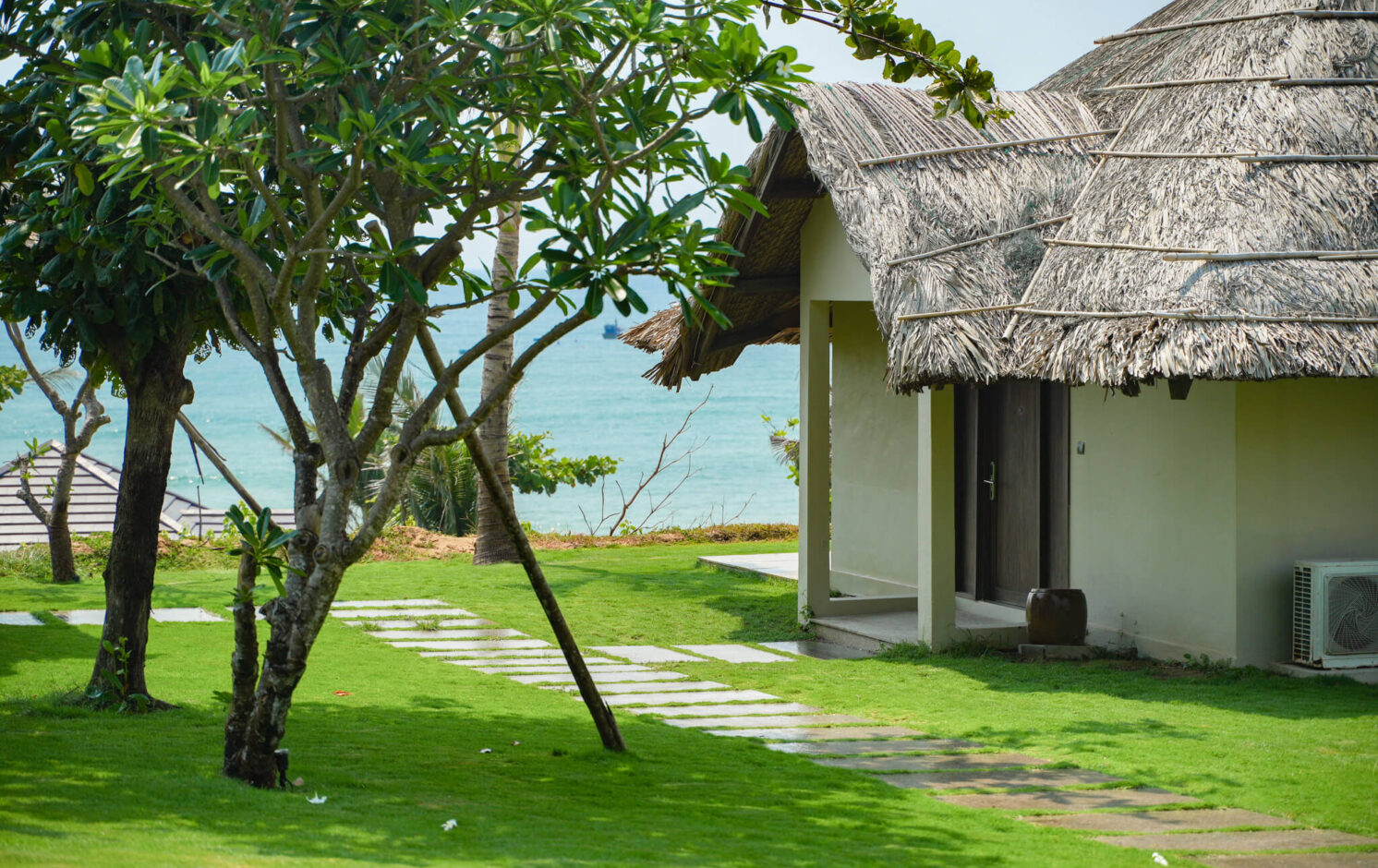 crown retreat junior suite beachfront signature resort trung luong quy nhon
