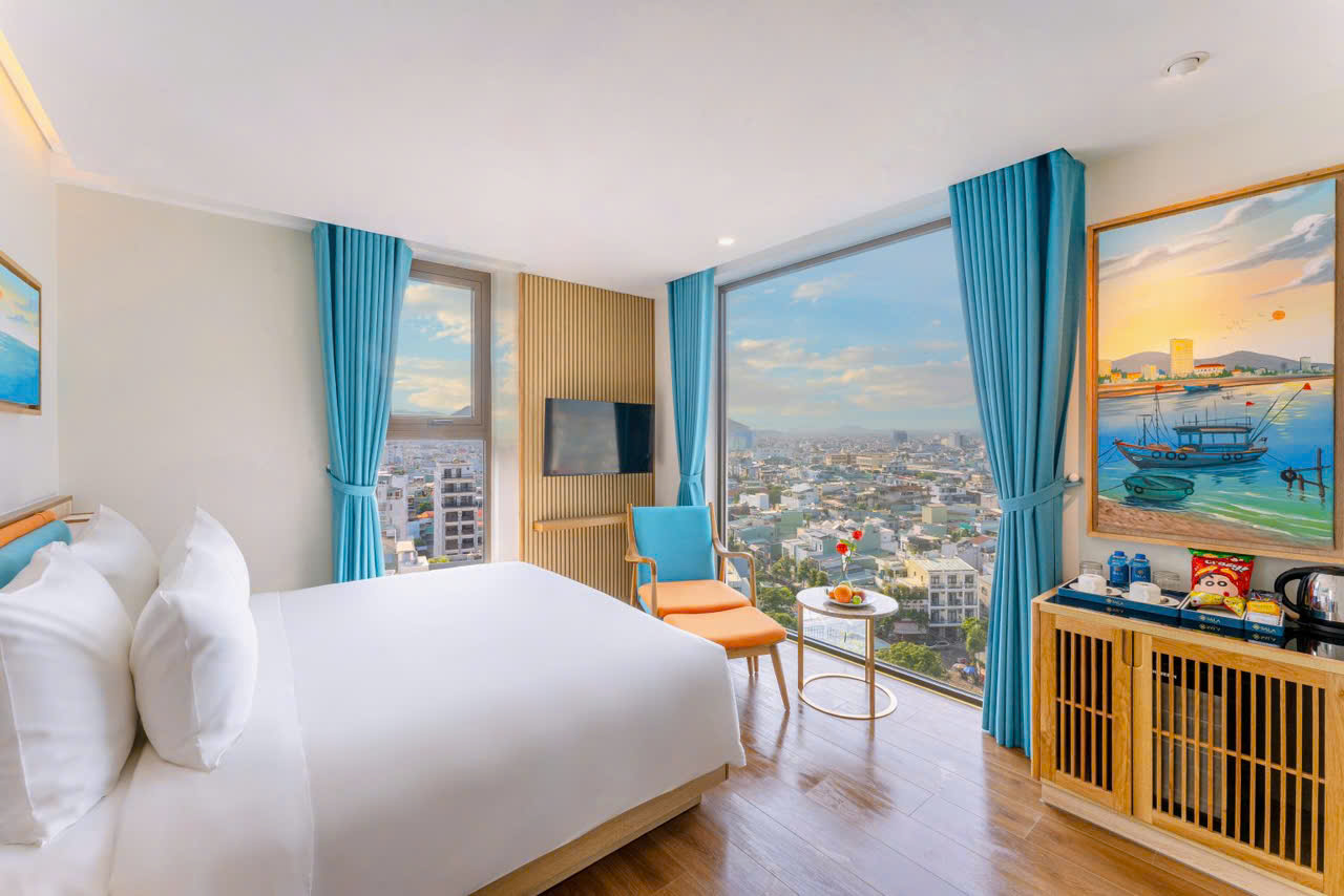 hang phong sala quy nhon deluxe city view gia tot nhat.