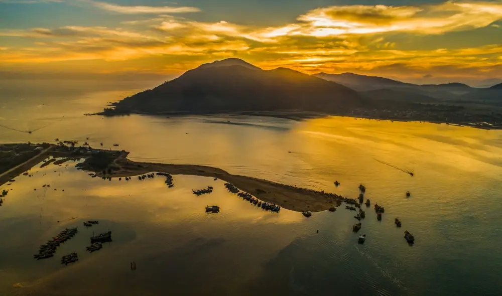 Khung cảnh nên thơ trên đỉnh núi Thiên Cầm. (Ảnh: Sưu tầm)