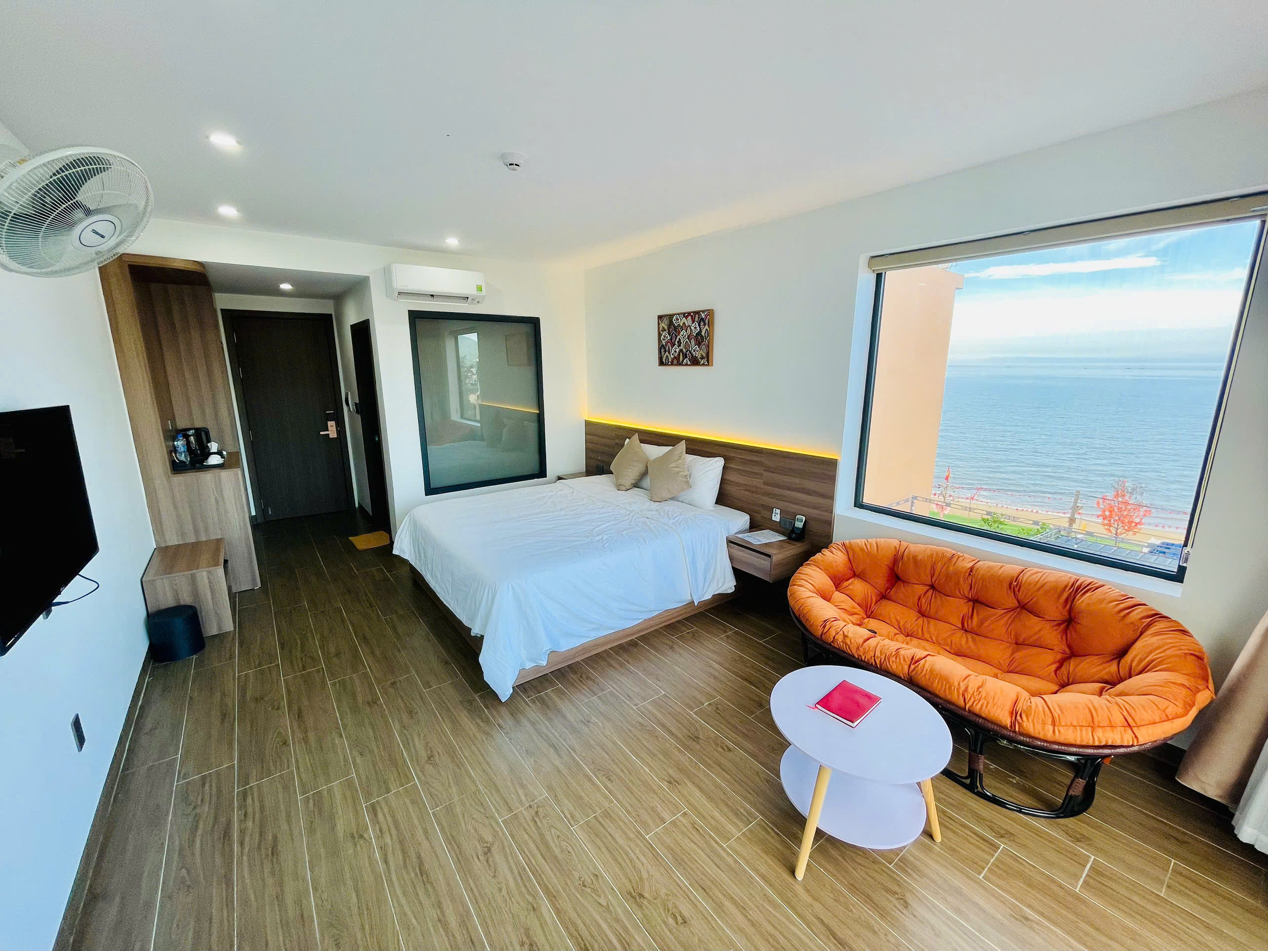 Khách Sạn Dolphin Thiên Cầm