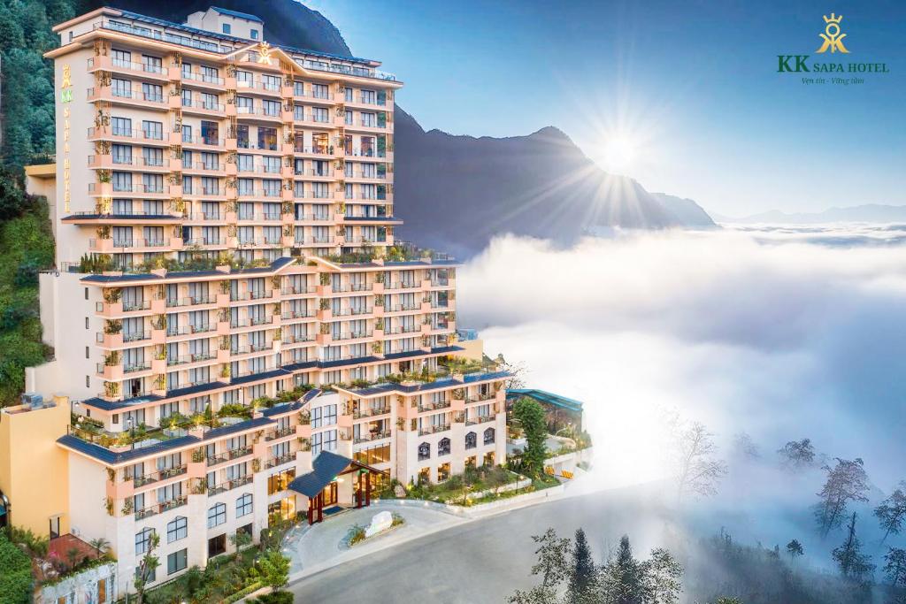 Khách sạn KK Sapa view nhìn ra thung lũng Mường Hoa.