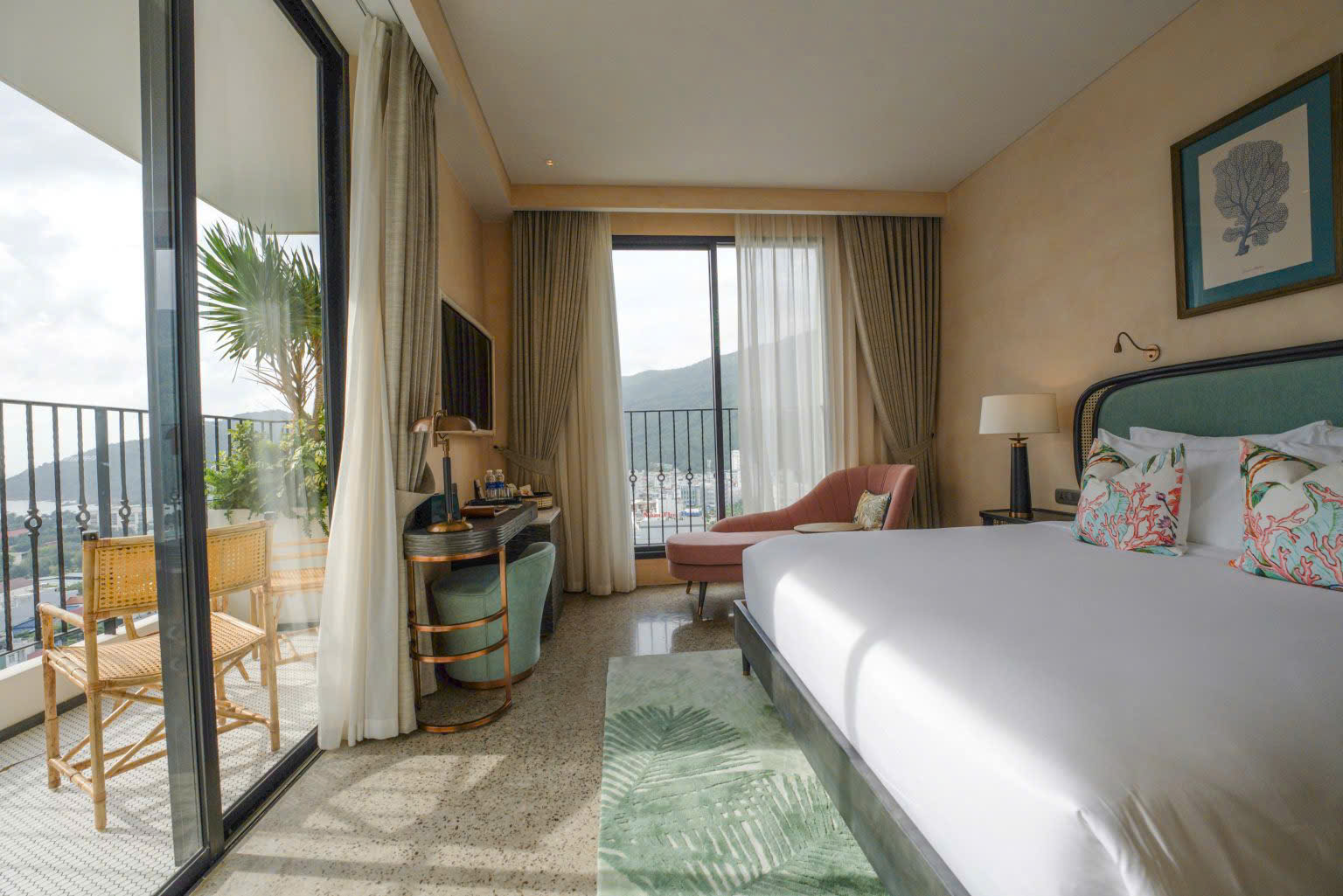gia phong l amor boutique hotel quy nhon hang phong classic room re nhat